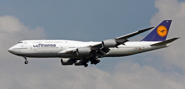 A Lufthansa Boeing 747-8 on final approach to Dulles International Airport. Lufthansa is the largest operator of the type. Note the extended upper deck. (Tim Shaffer)